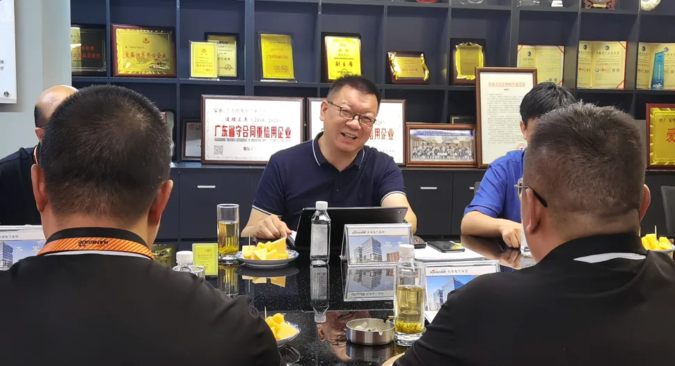 工信部低碳委智庫專家到訪 | 與航粵電氣深入交流"碳達(dá)峰·碳中和"